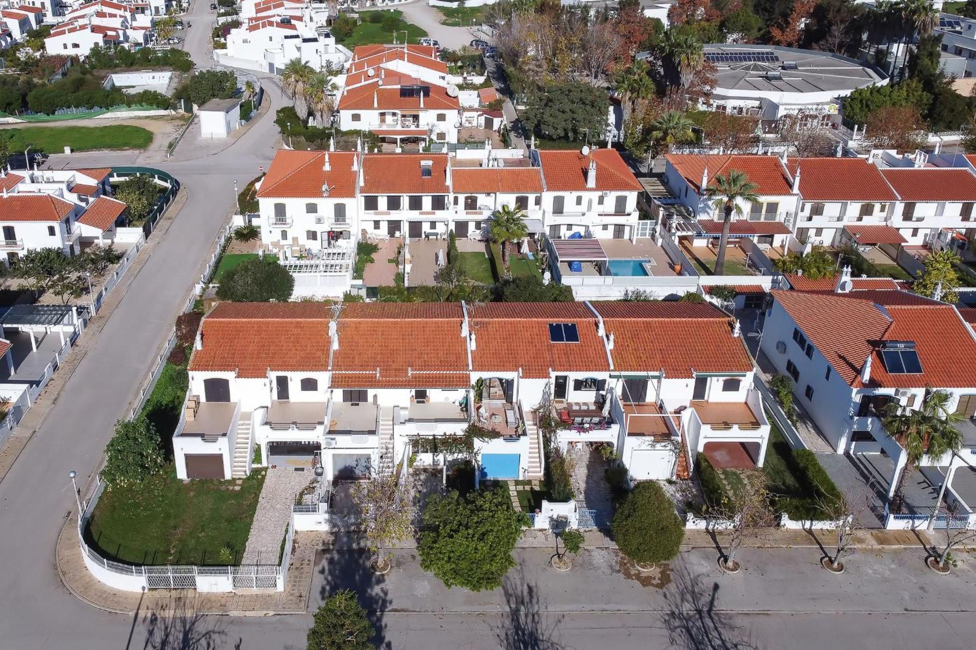 Vila Ramalhete W/ 3 Bdr & Balcony By Lovelystay Altura Bagian luar foto